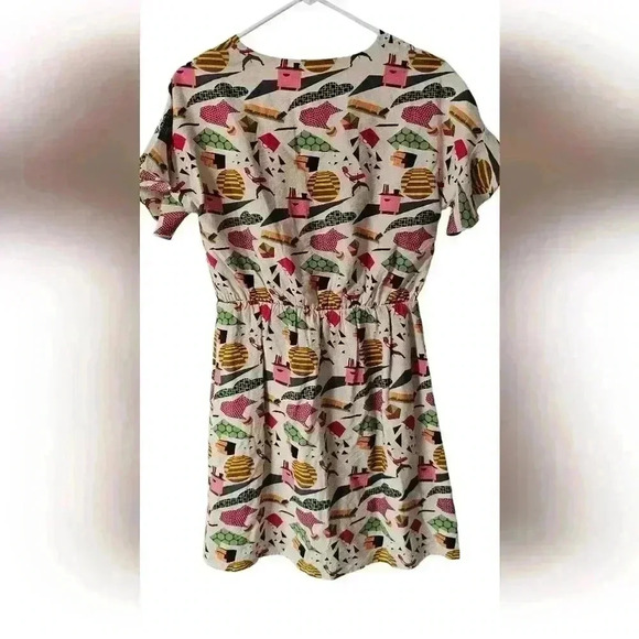 THML Retro Print Wrap Ruffle Sleeve Dress - Picture 2 of 10